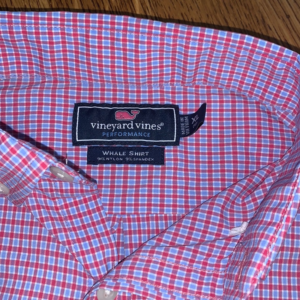 Vineyard Vines button down long sleeve